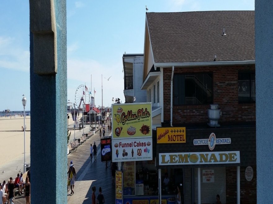 Golden Plate Sub Shop