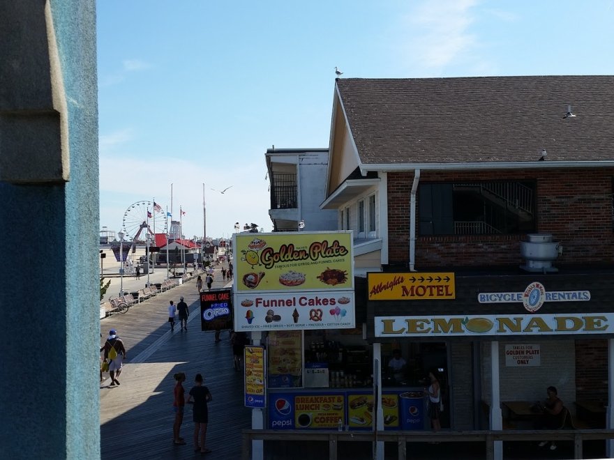 Golden Plate Sub Shop